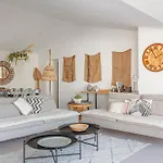 Holiday home L'hirondelle