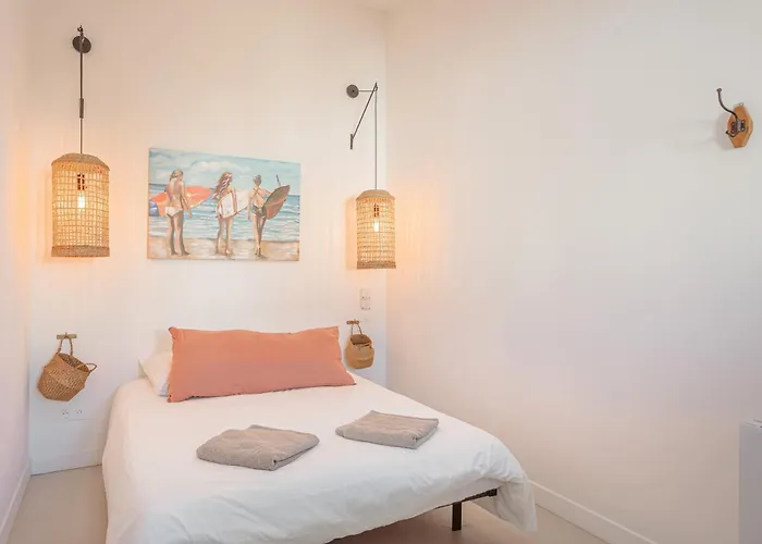 Hébergement de vacances L'hirondelle *